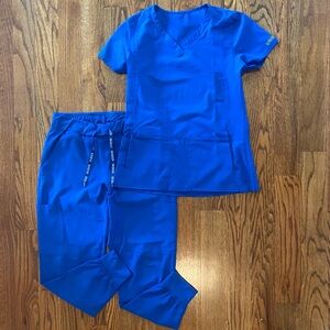 Med Couture Royal Blue Jogger Scrub Set Top S Bottoms M
